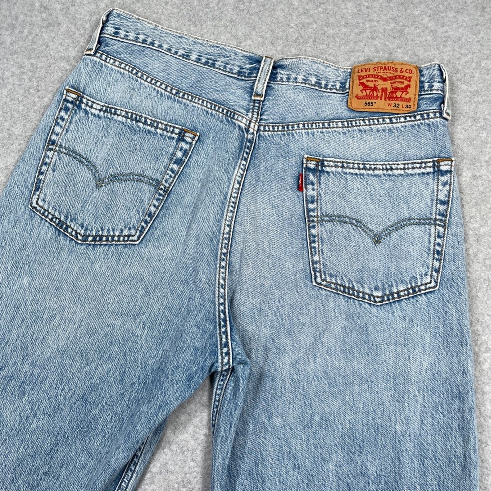 Levi's Jeans Mens 32x34 (33x32) Blue Light Wash 565 Loose Straight Leg Fit Denim - Picture 8 of 15